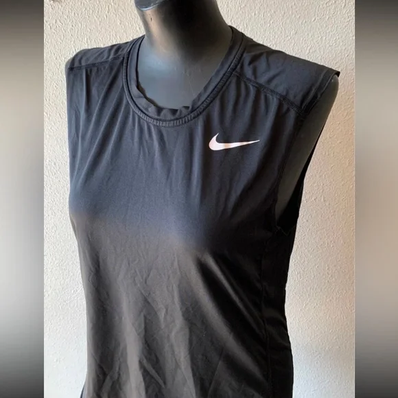 Nike Black Small Muscle Tank Top Dri-fit Fitted - Picture 2 of 11